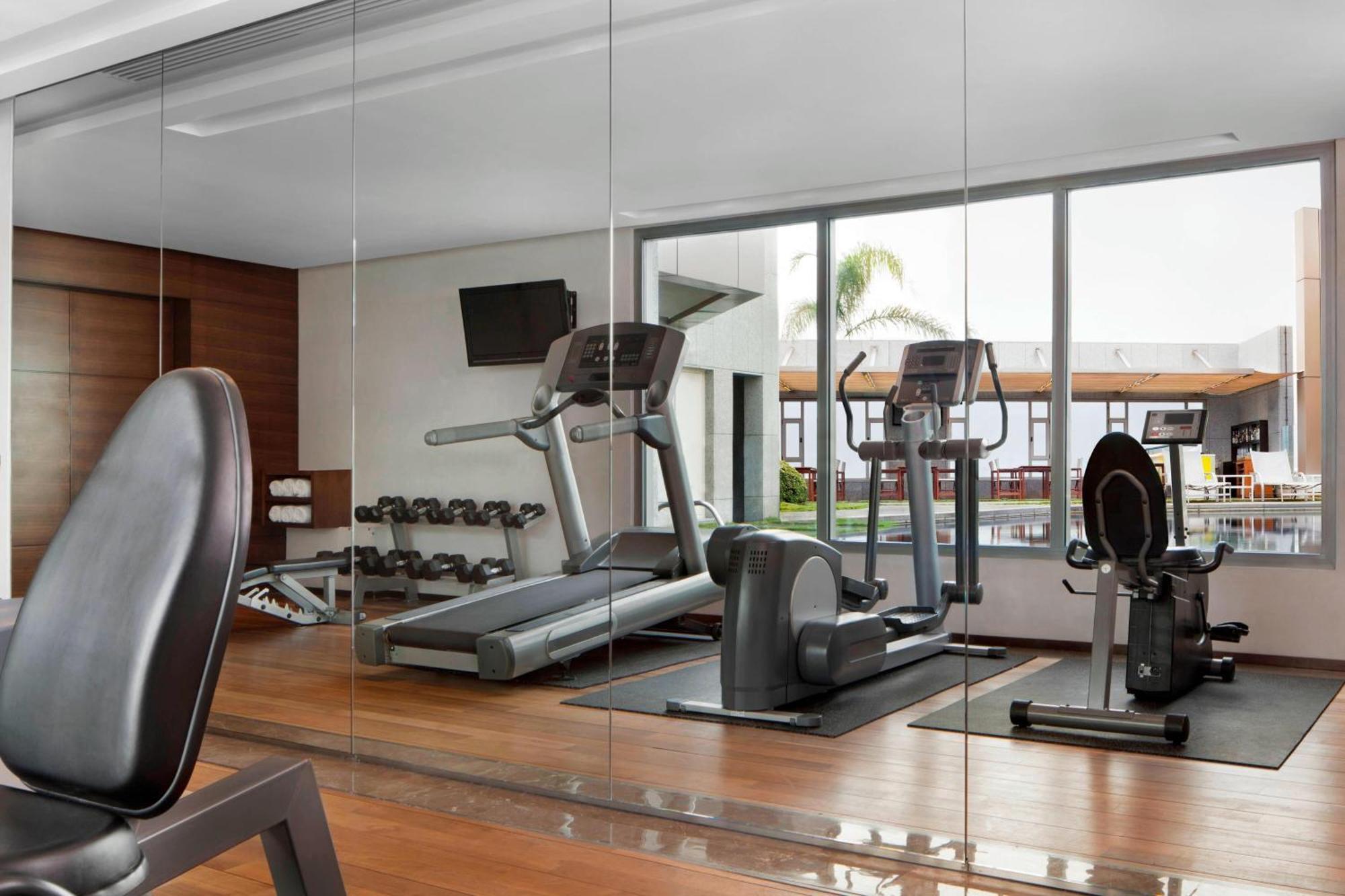 Four Points By Sheraton Le Verdun Hotel 4*