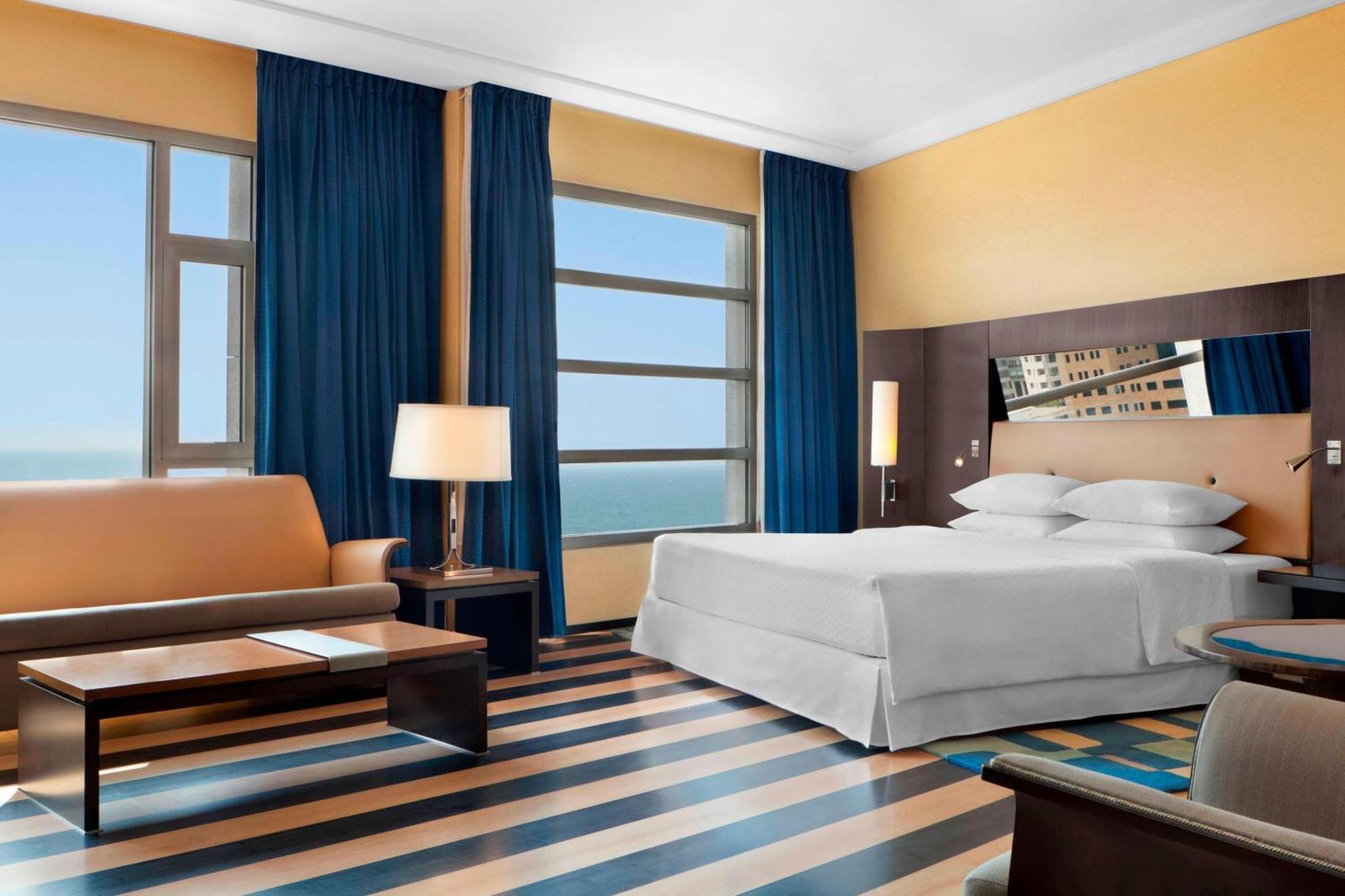 Four Points By Sheraton Le Verdun Hotel 4*